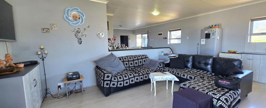 5 Bedroom Property for Sale in Kleinbaai Western Cape